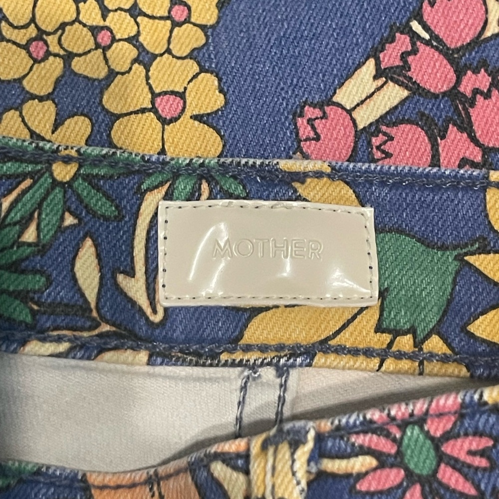 MOTHER The Hustler Printed Patch Pocket Jeans
Floral Print Fresh Blooms Jeans 27 - Picture 4 of 14